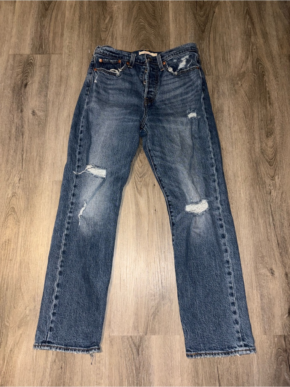 Levi’s | Distressed Wedgie Jeans